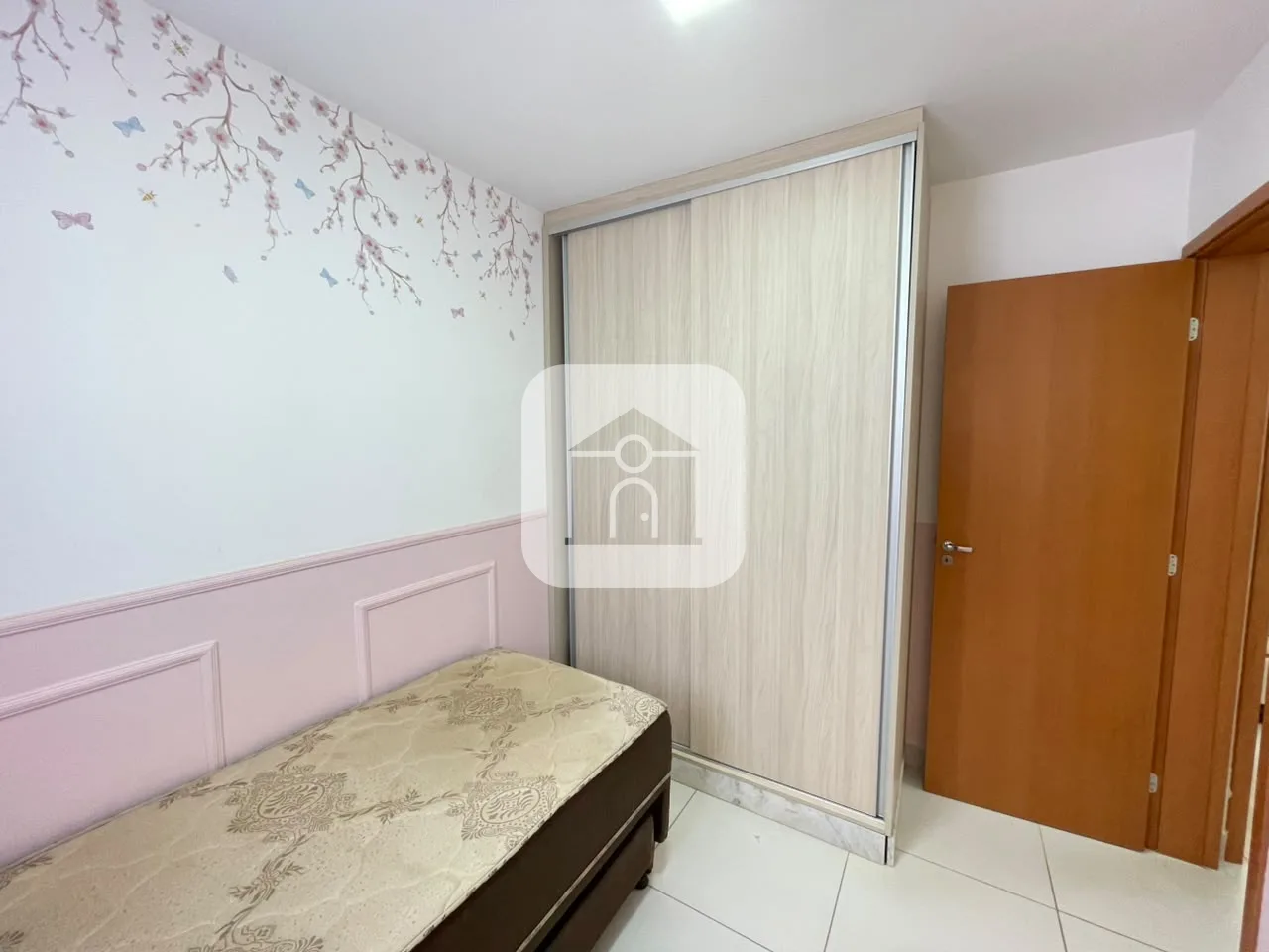 Alugar Apartamento / Padr&atilde;o em Uberlandia R$ 2.500,00 - Foto 1