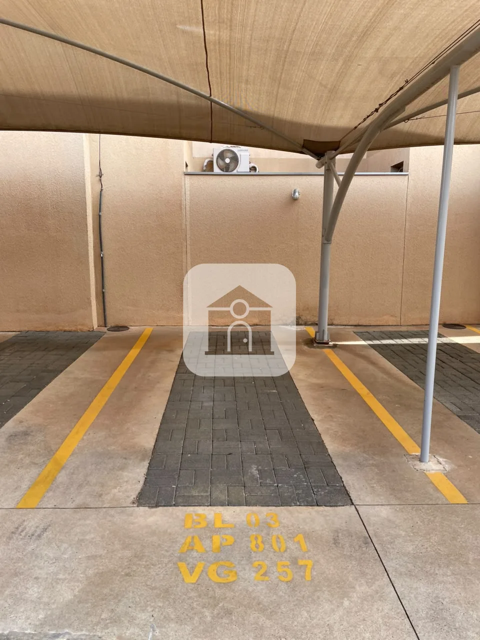 Alugar Apartamento / Padr&atilde;o em Uberlandia R$ 2.500,00 - Foto 27