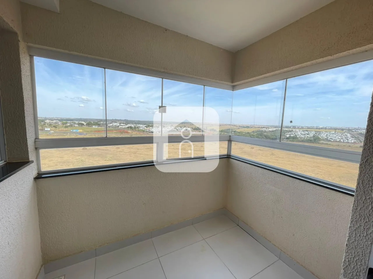 Alugar Apartamento / Padr&atilde;o em Uberlandia R$ 2.500,00 - Foto 9