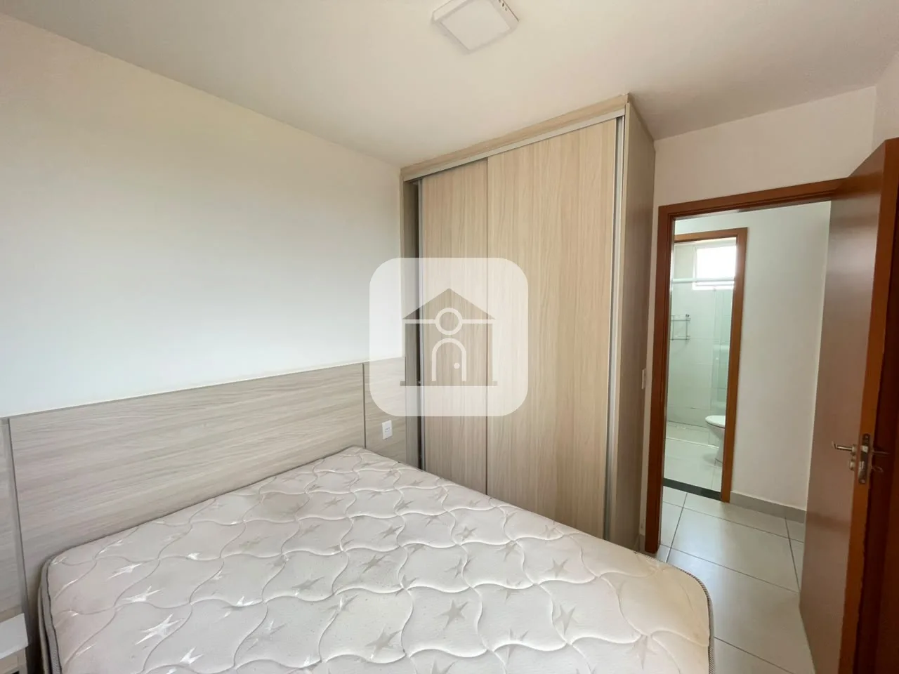 Alugar Apartamento / Padr&atilde;o em Uberlandia R$ 2.500,00 - Foto 8