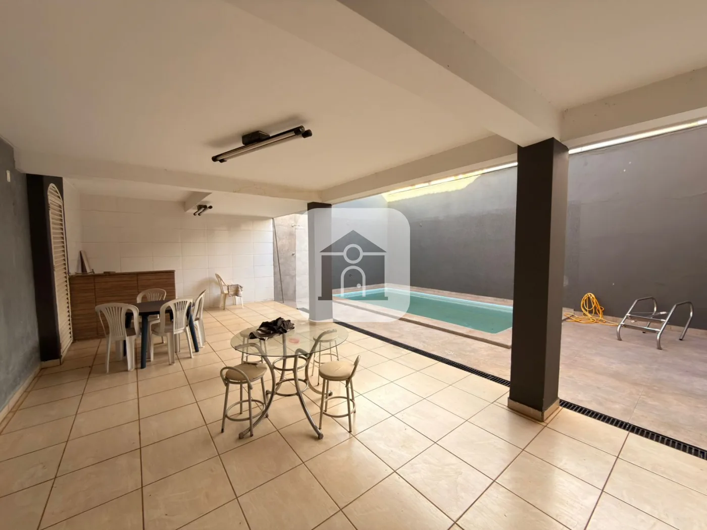 Alugar Casa / Padr&atilde;o em Uberl&acirc;ndia R$ 5.500,00 - Foto 25