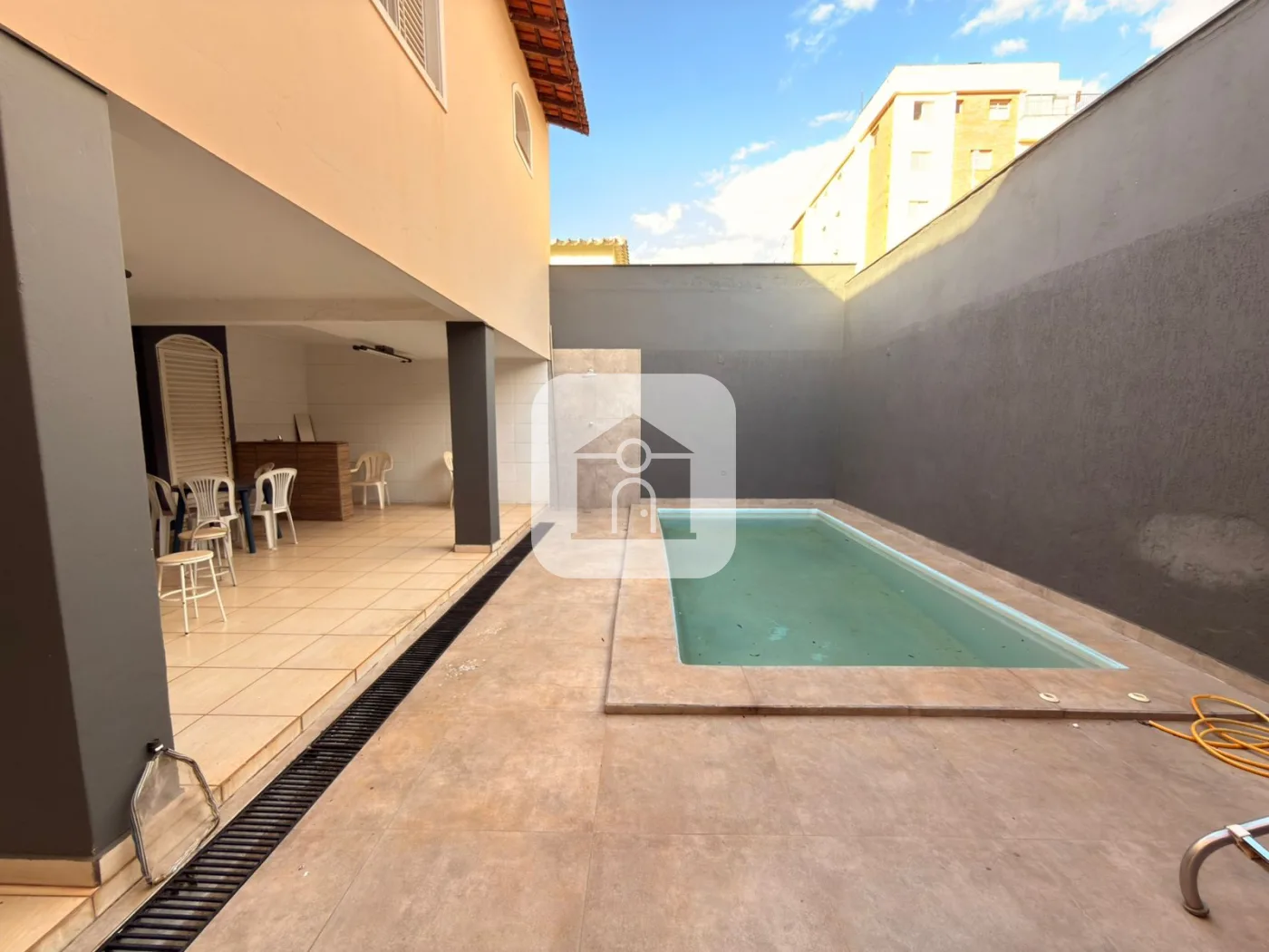 Alugar Casa / Padr&atilde;o em Uberl&acirc;ndia R$ 5.500,00 - Foto 26