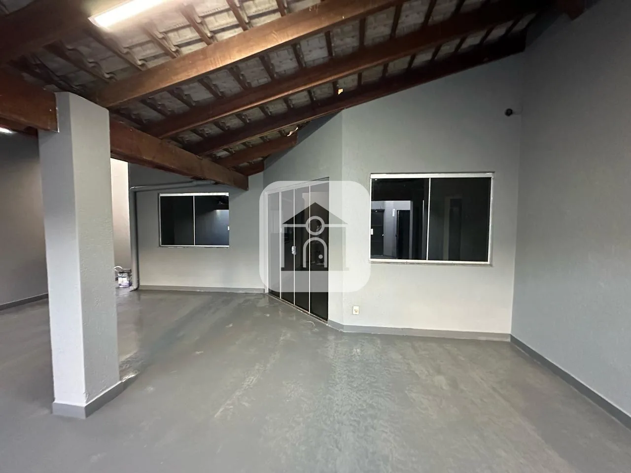 Alugar Casa / Padr&atilde;o em Uberl&acirc;ndia R$ 4.500,00 - Foto 2