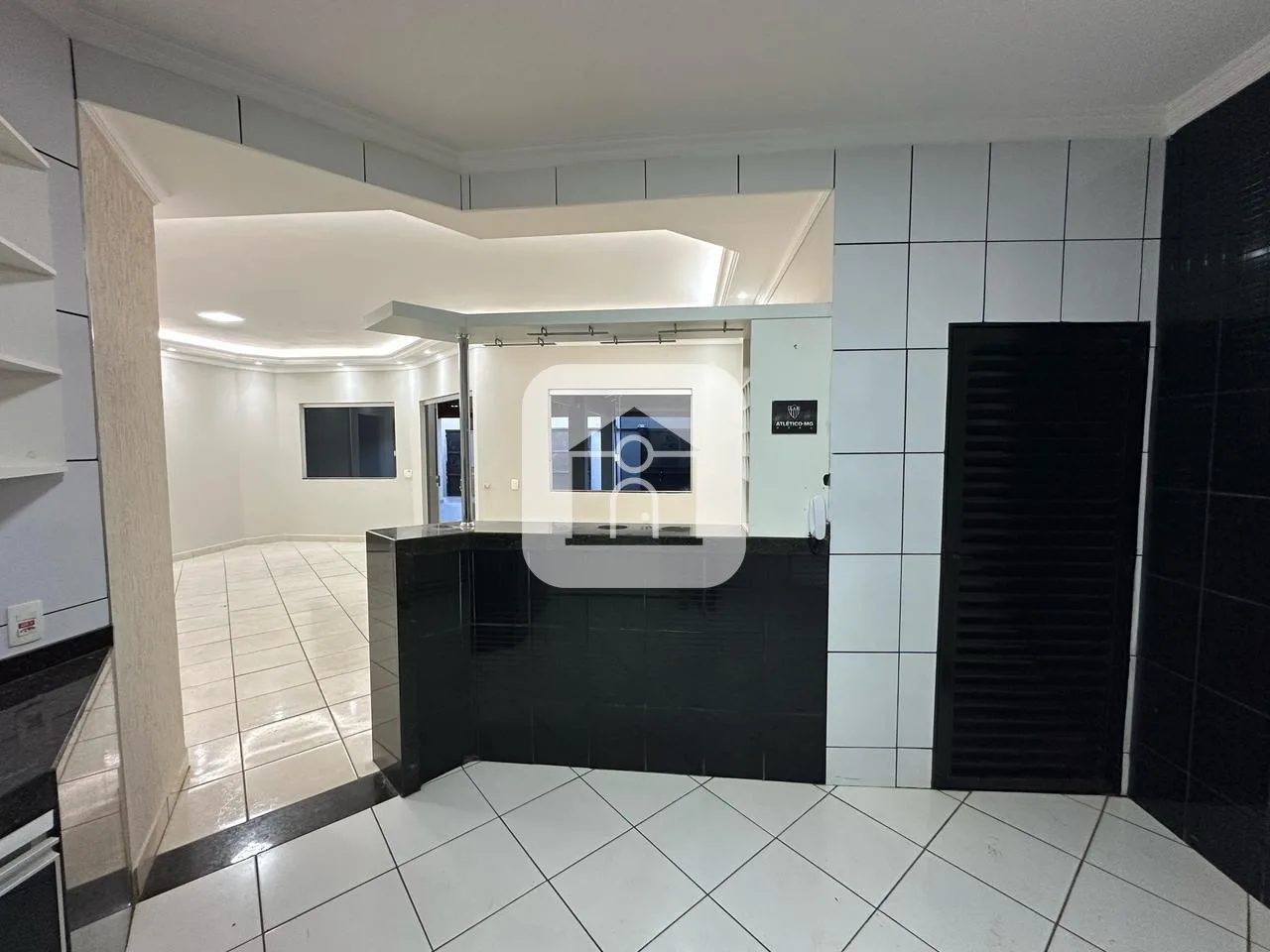 Alugar Casa / Padr&atilde;o em Uberl&acirc;ndia R$ 4.500,00 - Foto 7
