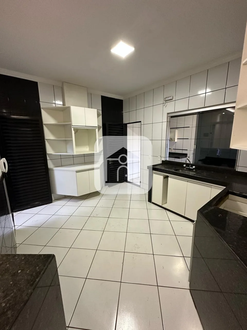 Alugar Casa / Padr&atilde;o em Uberl&acirc;ndia R$ 4.500,00 - Foto 17
