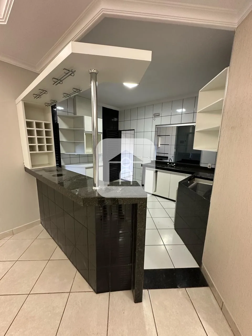 Alugar Casa / Padr&atilde;o em Uberl&acirc;ndia R$ 4.500,00 - Foto 9