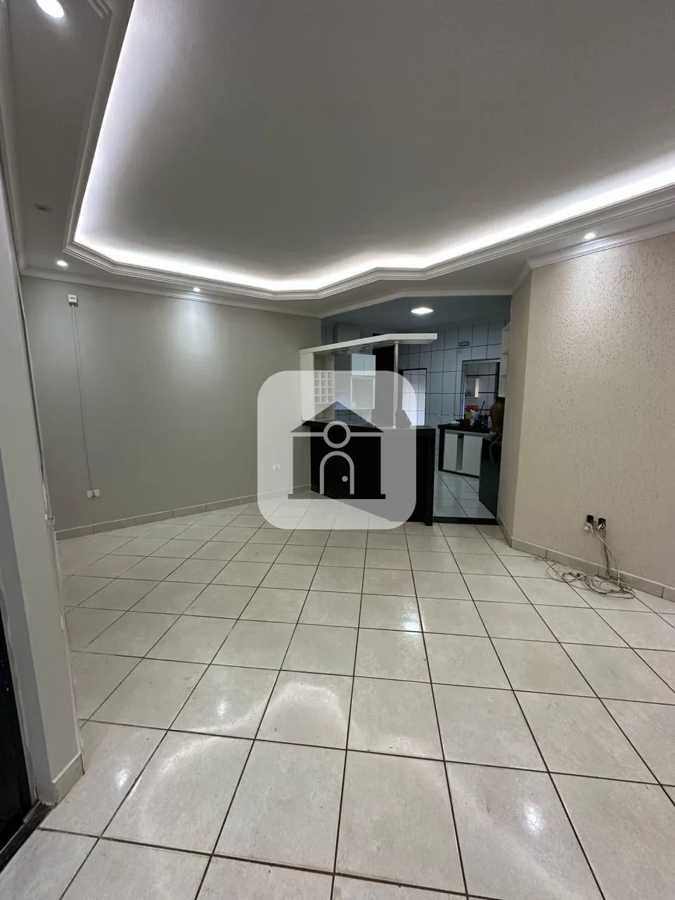 Alugar Casa / Padr&atilde;o em Uberl&acirc;ndia R$ 4.500,00 - Foto 5