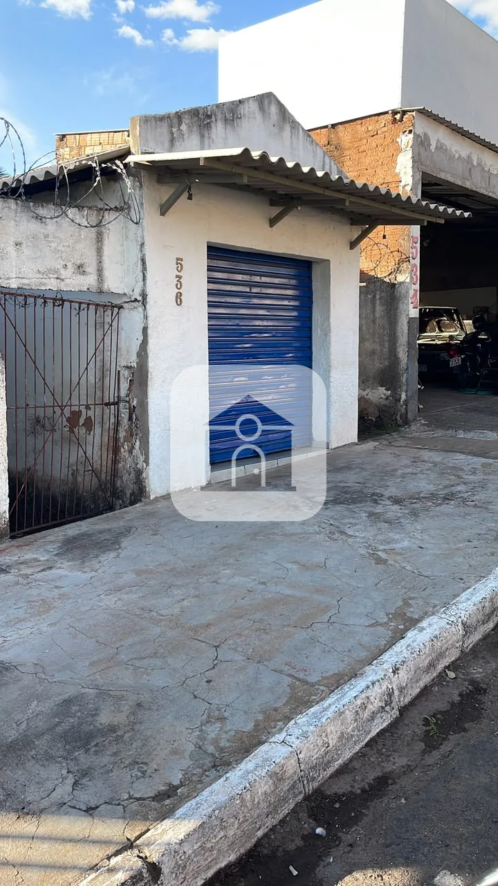 Alugar Comercial / C&ocirc;modo em Uberl&acirc;ndia R$ 800,00 - Foto 1