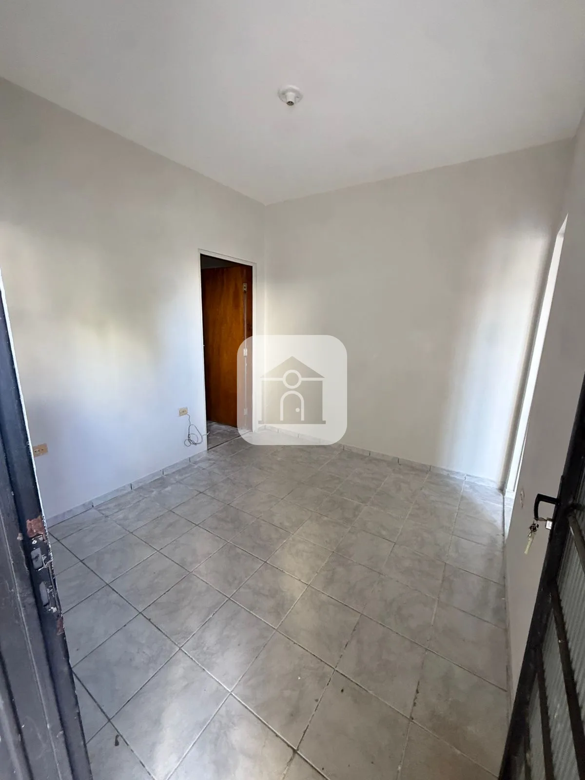 Alugar Casa / Padr&atilde;o em Uberl&acirc;ndia R$ 1.100,00 - Foto 9