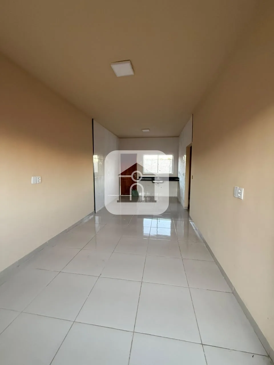 Alugar Casa / Padr&atilde;o em Araguari R$ 1.100,00 - Foto 2