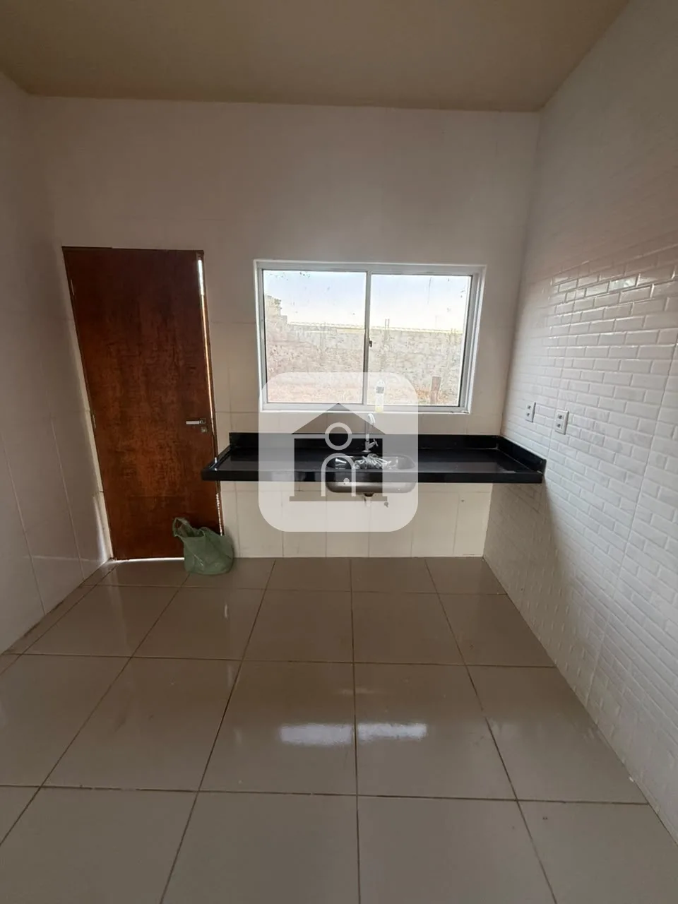 Alugar Casa / Padr&atilde;o em Araguari R$ 1.100,00 - Foto 3
