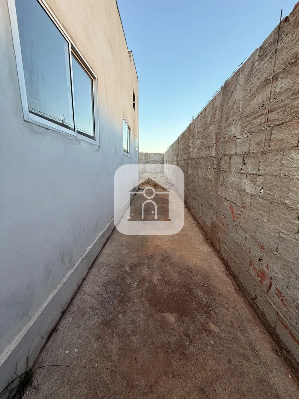 Alugar Casa / Padr&atilde;o em Araguari R$ 1.100,00 - Foto 9