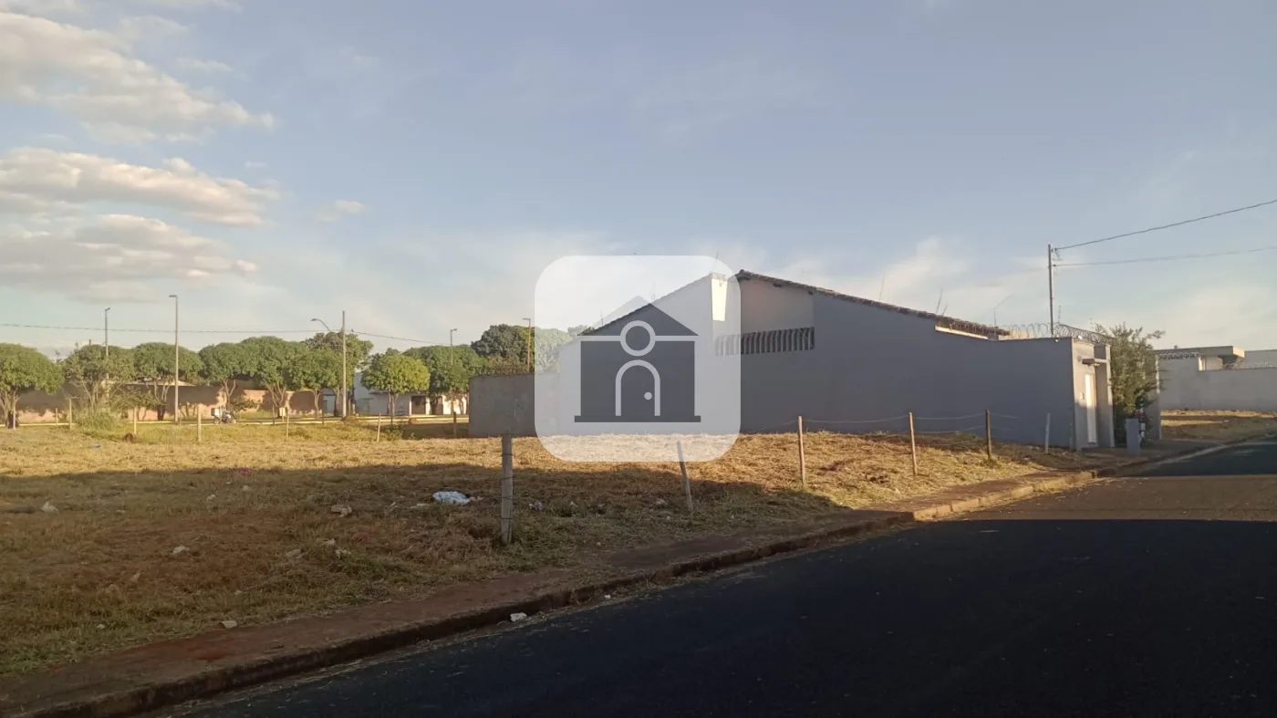 Alugar Terreno / &Aacute;rea em Uberl&acirc;ndia R$ 1.000,00 - Foto 1