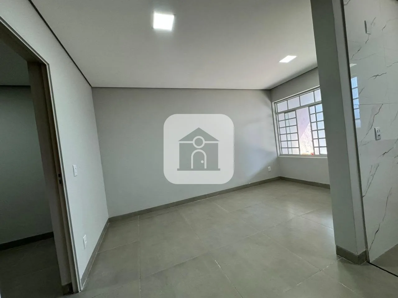 Comprar Casa / Padr&atilde;o em Uberl&acirc;ndia R$ 275.000,00 - Foto 1