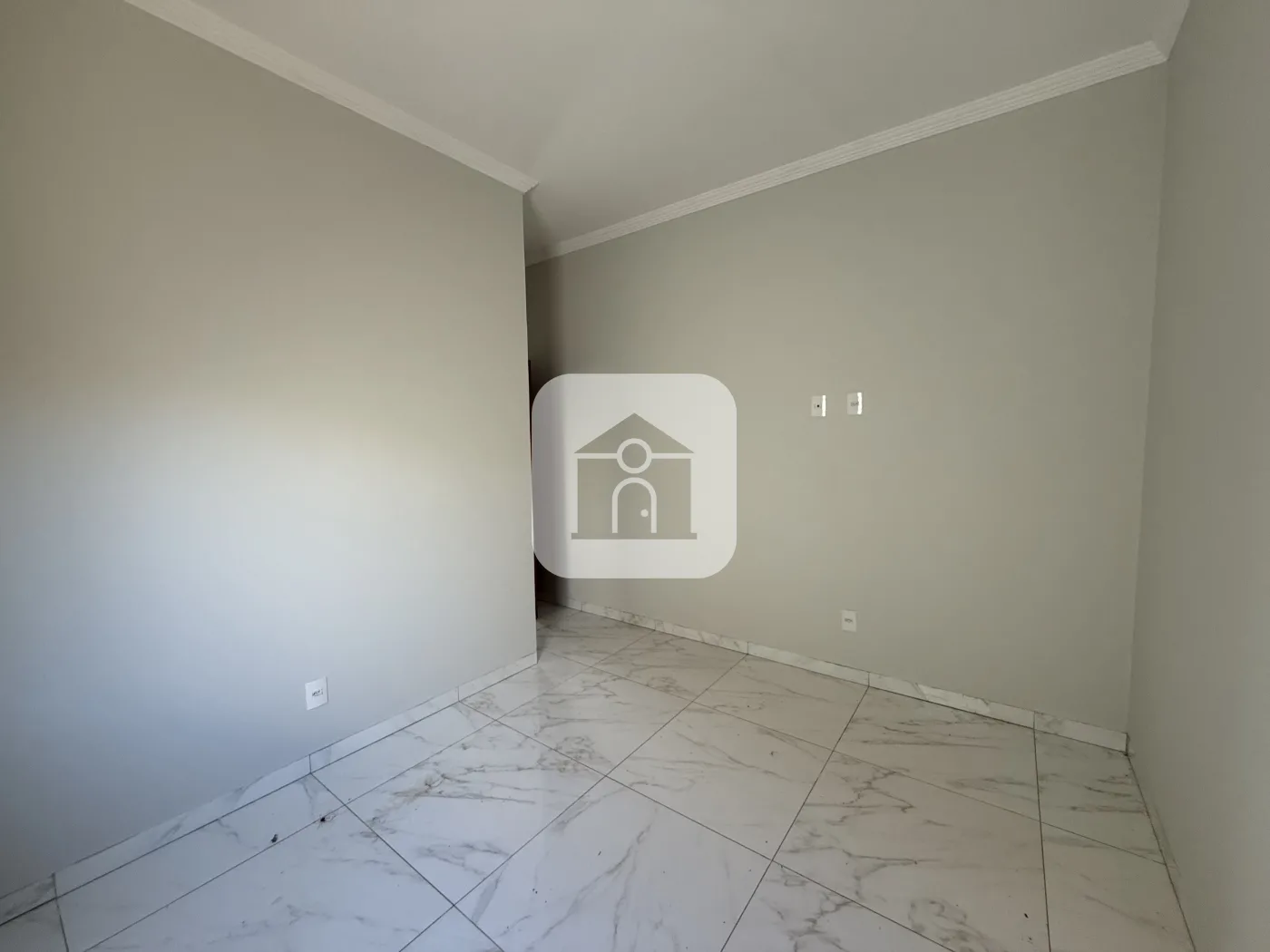 Alugar Casa / Padr&atilde;o em Uberl&acirc;ndia R$ 2.000,00 - Foto 8
