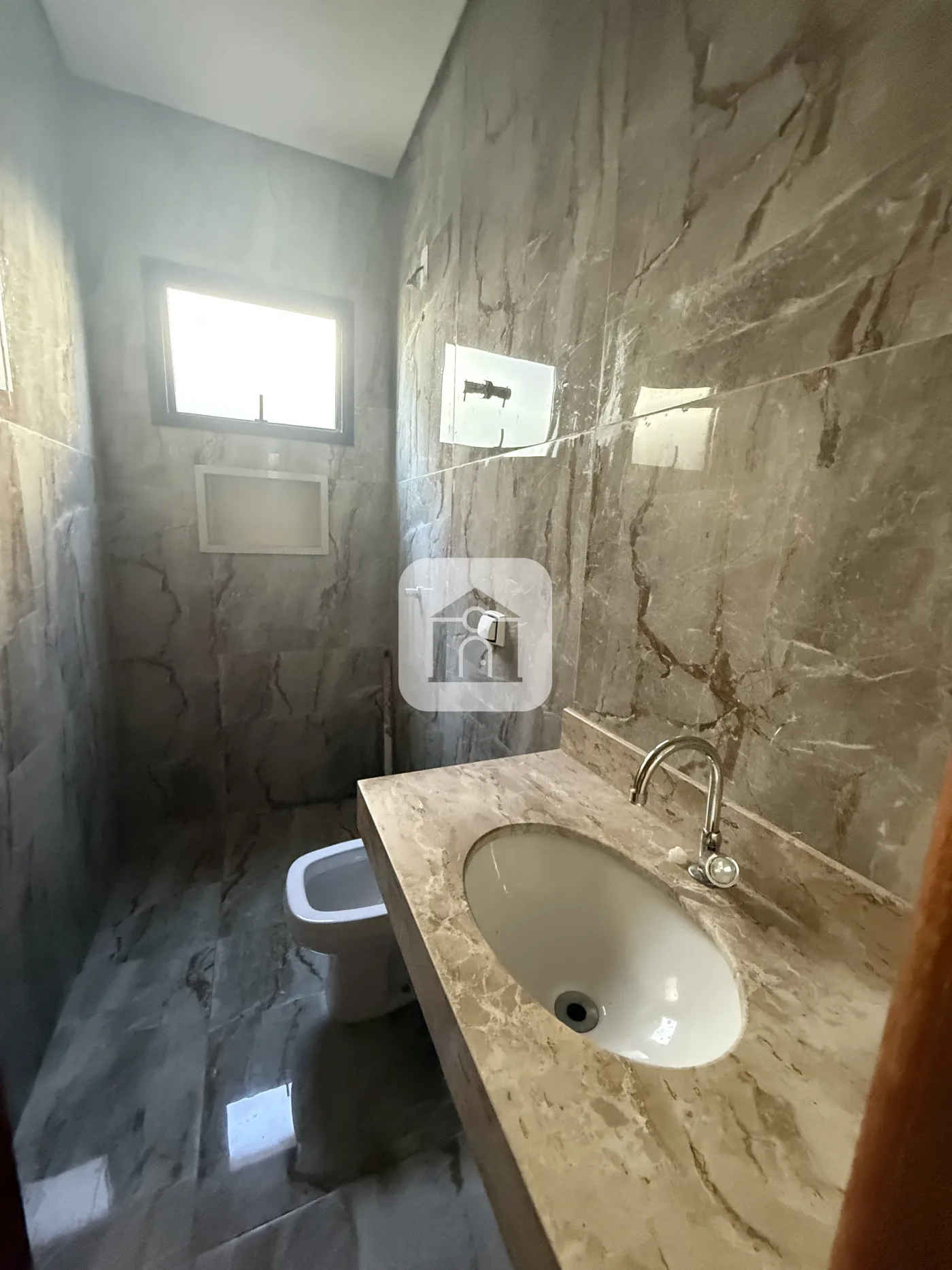 Alugar Casa / Padr&atilde;o em Uberl&acirc;ndia R$ 2.000,00 - Foto 10