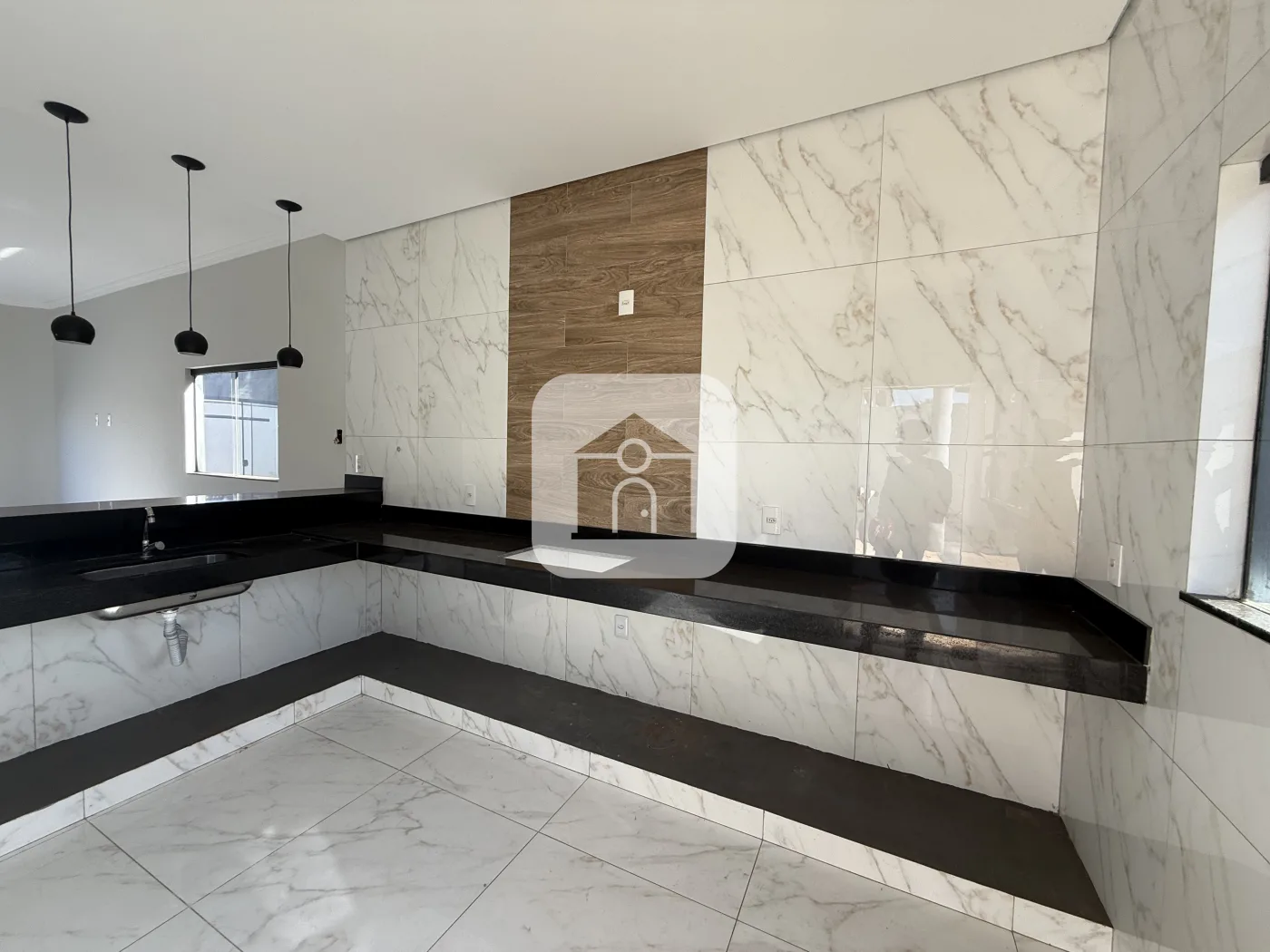 Alugar Casa / Padr&atilde;o em Uberl&acirc;ndia R$ 2.000,00 - Foto 6