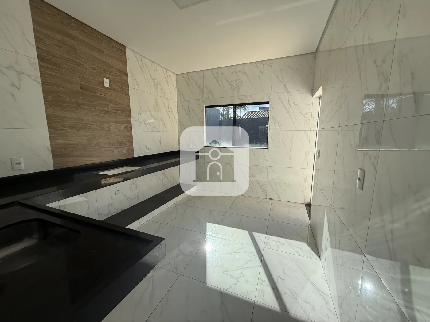 Alugar Casa / Padr&atilde;o em Uberl&acirc;ndia R$ 2.000,00 - Foto 7