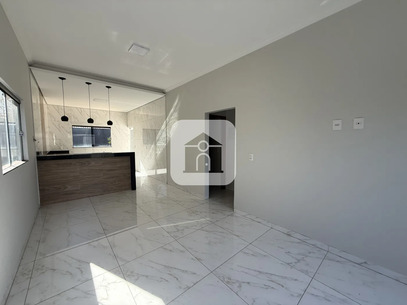 Alugar Casa / Padr&atilde;o em Uberl&acirc;ndia R$ 2.000,00 - Foto 4