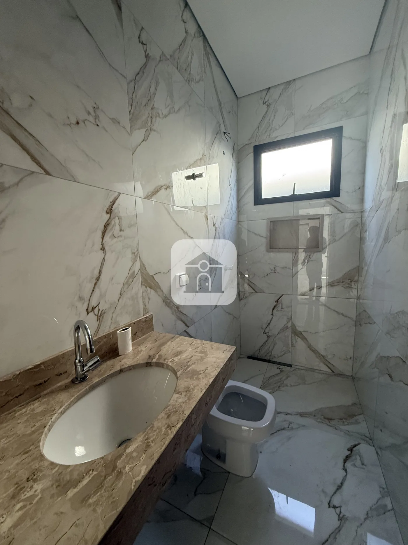 Alugar Casa / Padr&atilde;o em Uberl&acirc;ndia R$ 2.000,00 - Foto 11