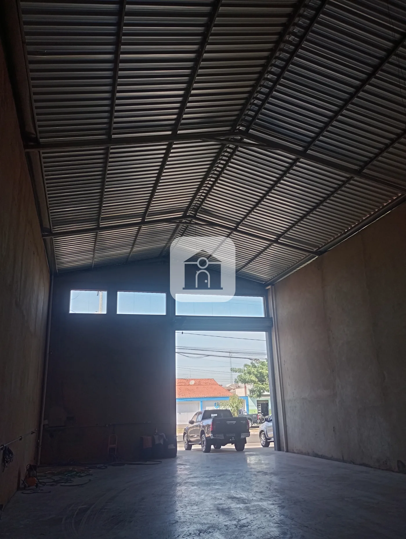 Alugar Comercial / Galp&atilde;o em Uberl&acirc;ndia R$ 11.000,00 - Foto 2