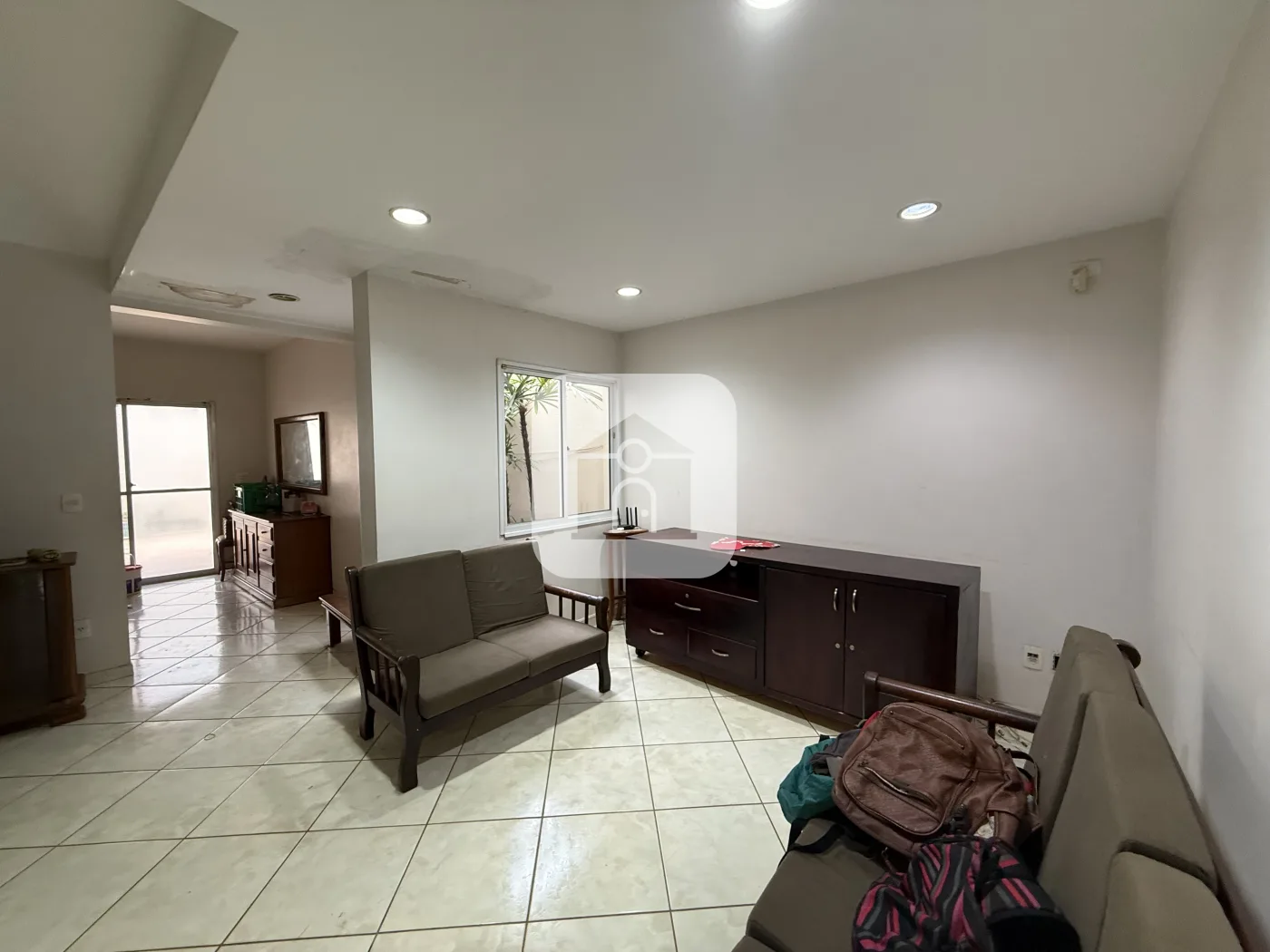Alugar Casa / Sobrado em Uberl&acirc;ndia R$ 4.500,00 - Foto 1