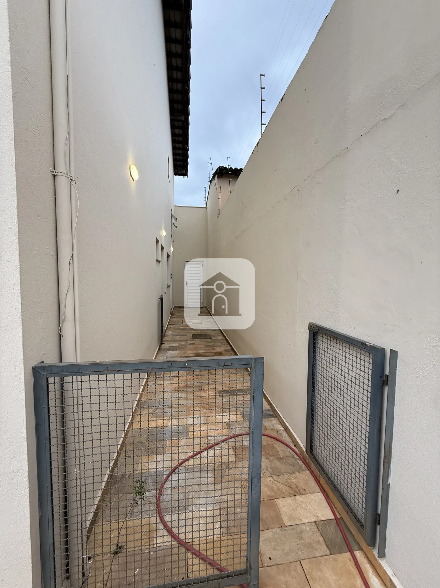 Alugar Casa / Sobrado em Uberl&acirc;ndia R$ 4.500,00 - Foto 18