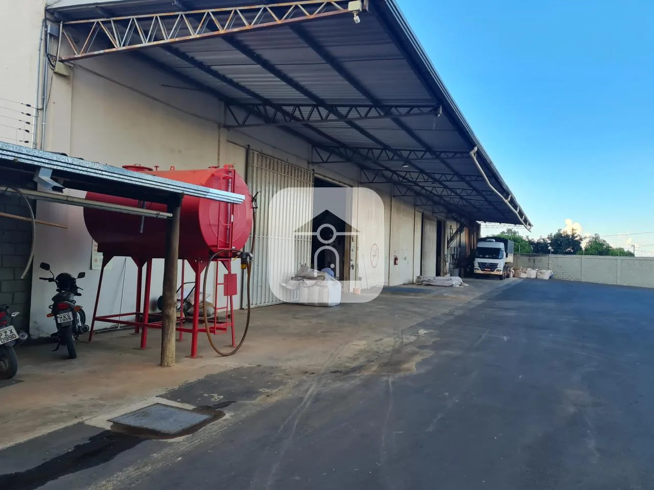 Comprar Comercial / Barrac&atilde;o em Araguari R$ 10.000.000,00 - Foto 19