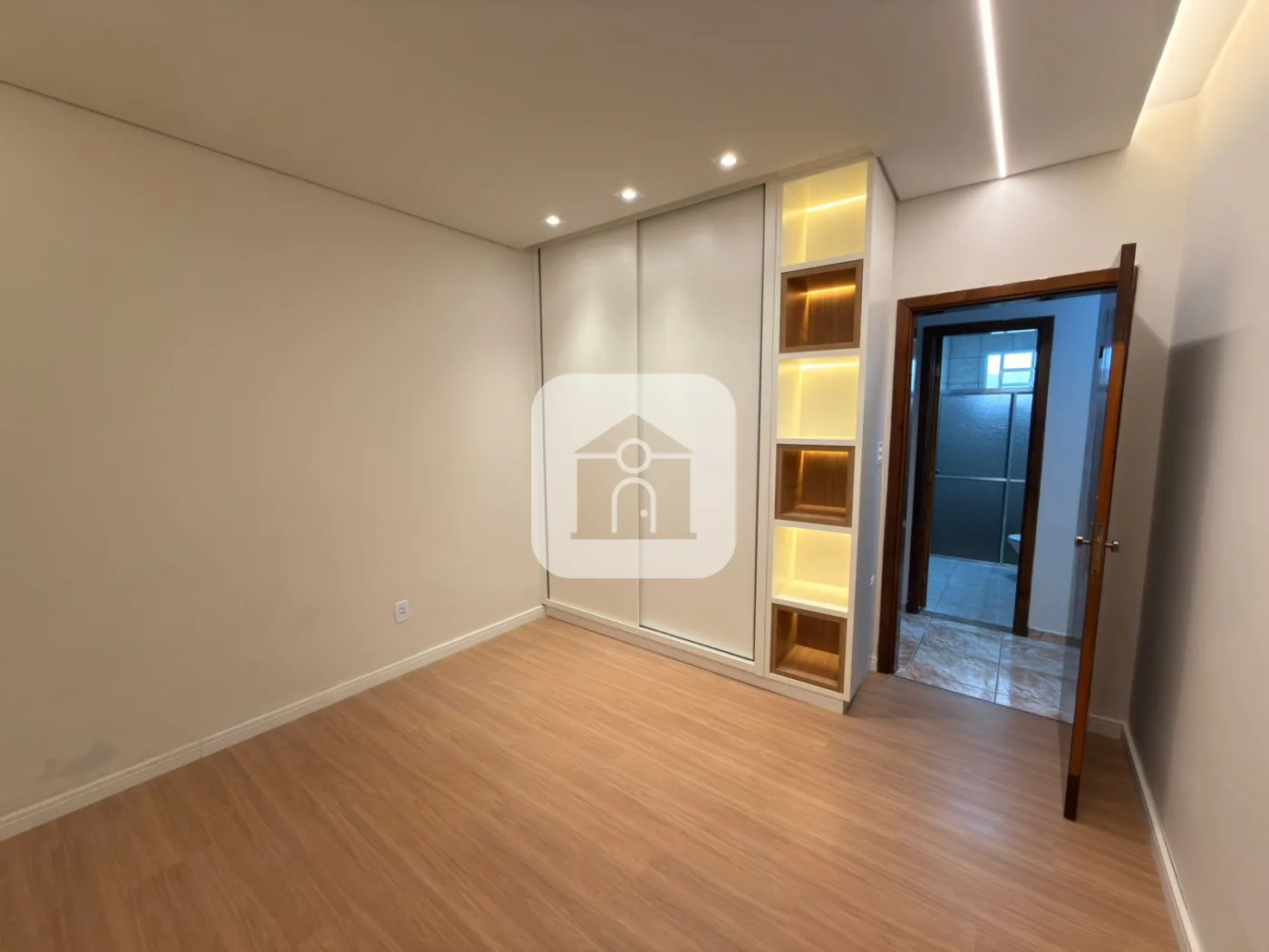 Alugar Casa / Padr&atilde;o em Uberl&acirc;ndia R$ 2.800,00 - Foto 11