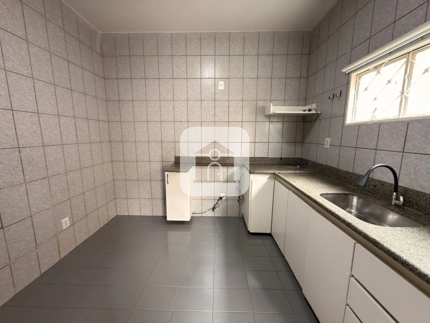 Alugar Casa / Padr&atilde;o em Uberl&acirc;ndia R$ 2.800,00 - Foto 7