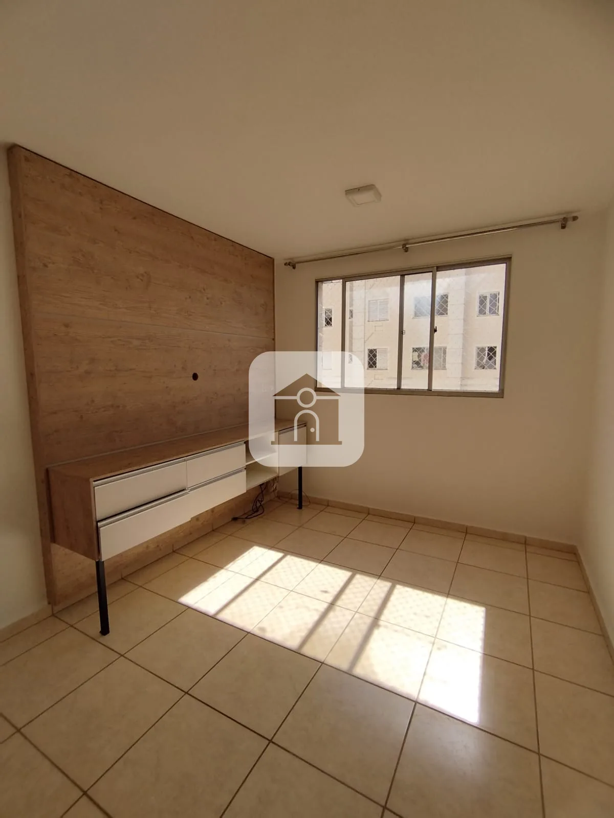 Alugar Apartamento / Padr&atilde;o em Uberl&acirc;ndia R$ 1.600,00 - Foto 1