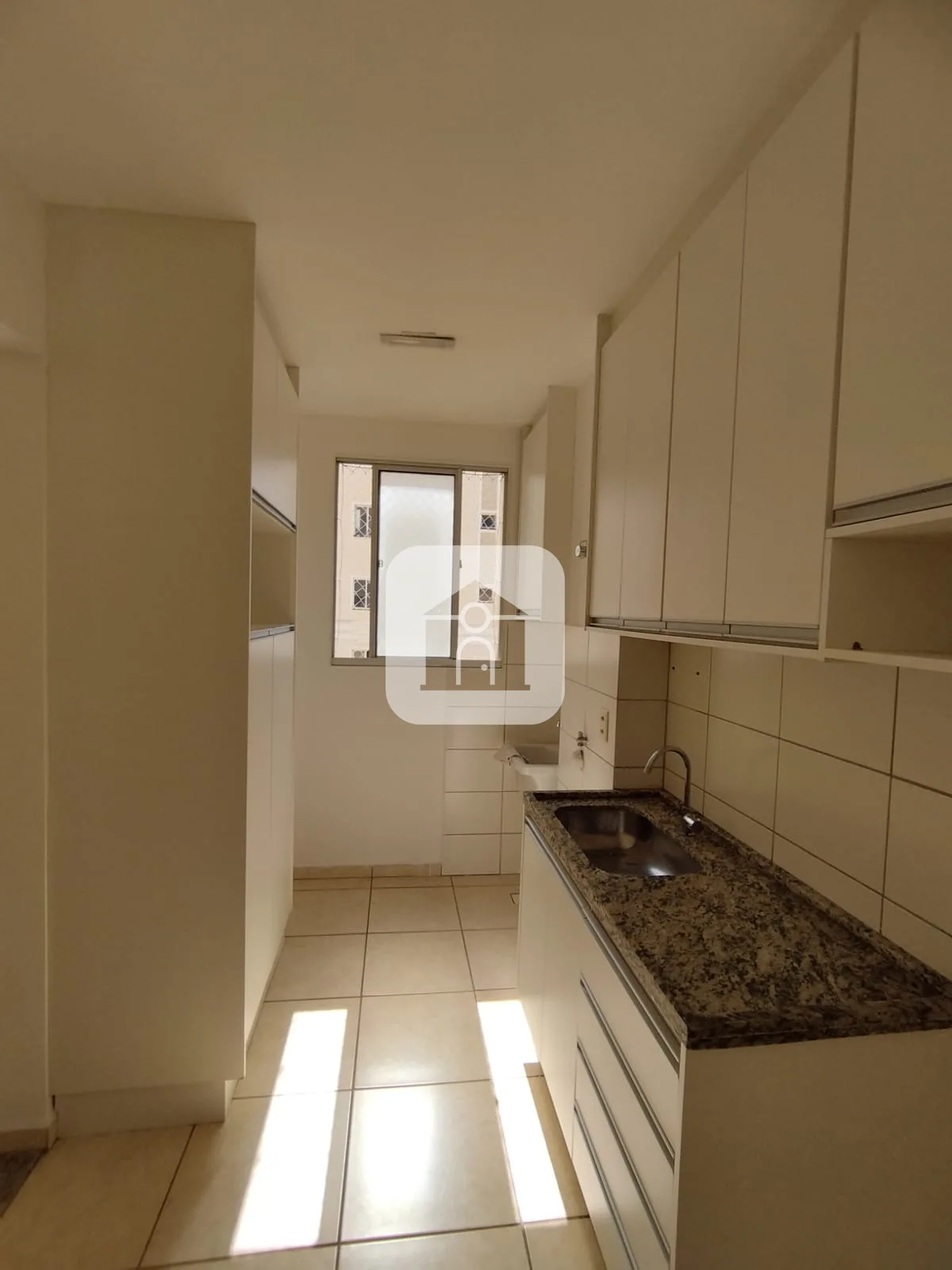 Alugar Apartamento / Padr&atilde;o em Uberl&acirc;ndia R$ 1.600,00 - Foto 3