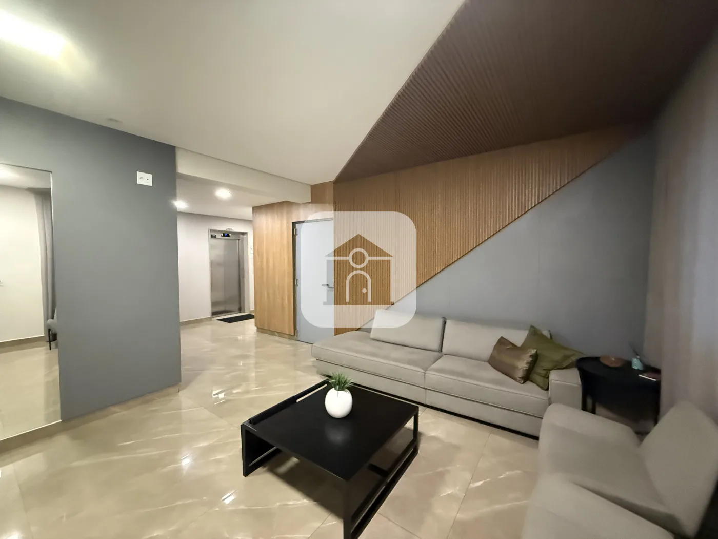 Alugar Apartamento / Padr&atilde;o em Uberl&acirc;ndia R$ 3.200,00 - Foto 4