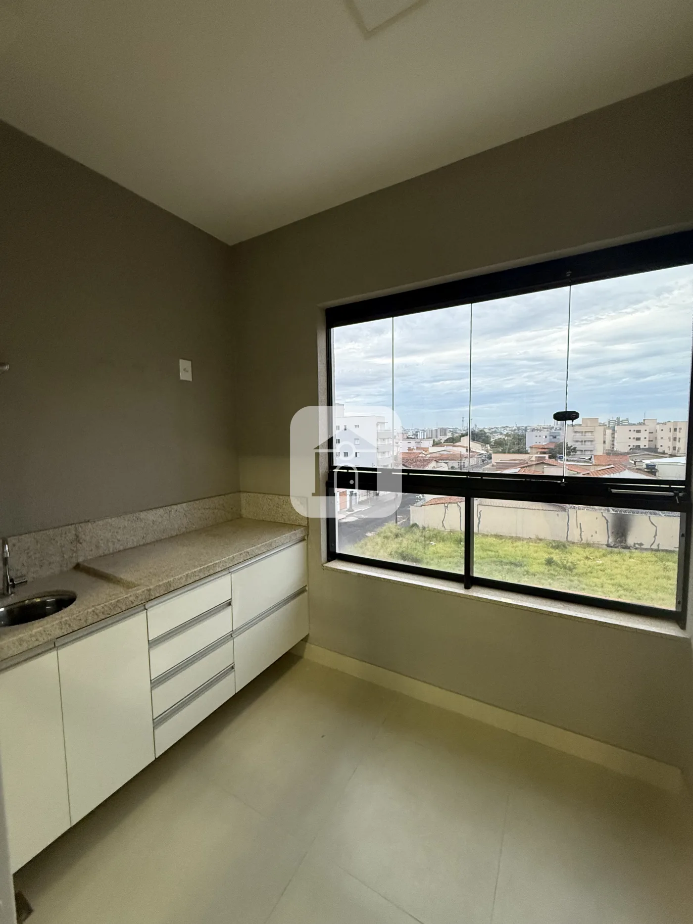 Alugar Apartamento / Padr&atilde;o em Uberl&acirc;ndia R$ 3.200,00 - Foto 13