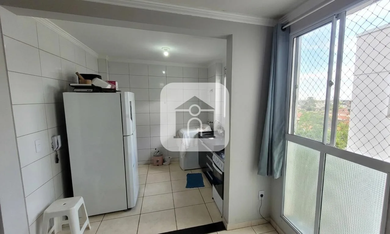 Comprar Apartamento / Padr&atilde;o em Uberlandia R$ 235.000,00 - Foto 4