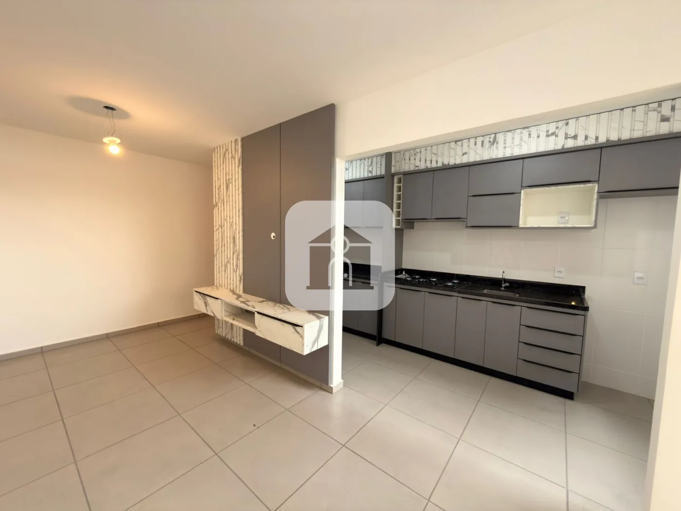 Alugar Apartamento / Padr&atilde;o em Uberl&acirc;ndia R$ 2.200,00 - Foto 1