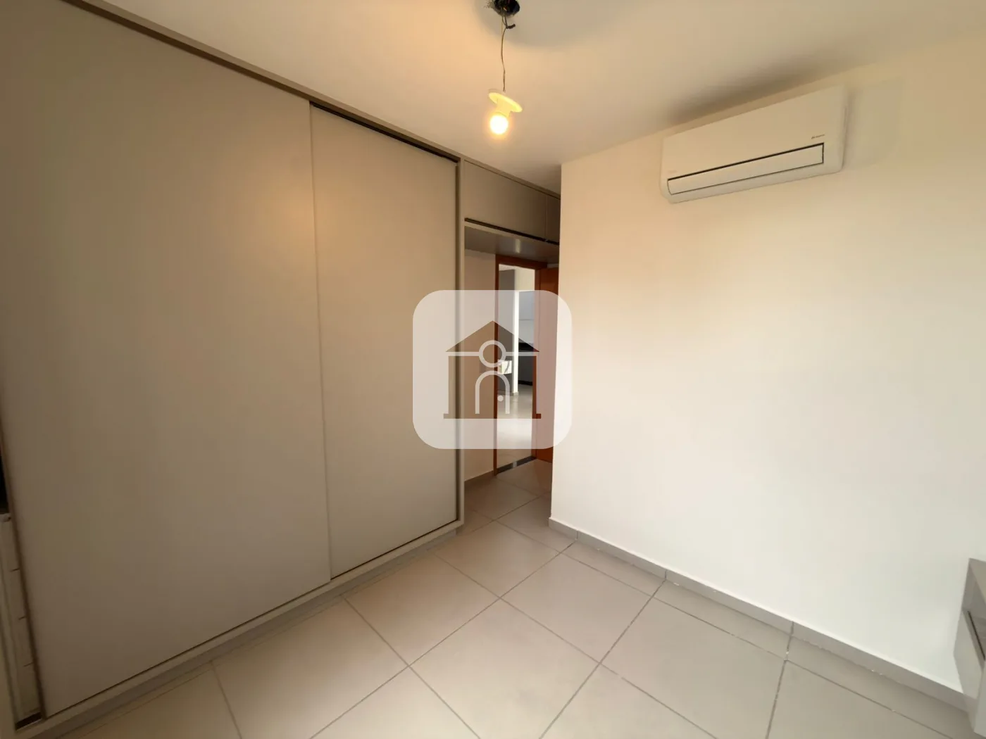 Alugar Apartamento / Padr&atilde;o em Uberl&acirc;ndia R$ 2.200,00 - Foto 9