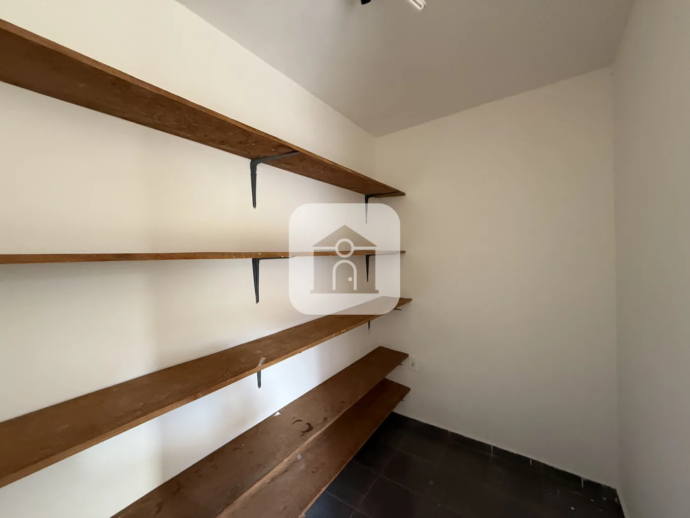 Alugar Casa / Padr&atilde;o em Uberl&acirc;ndia R$ 3.600,00 - Foto 3