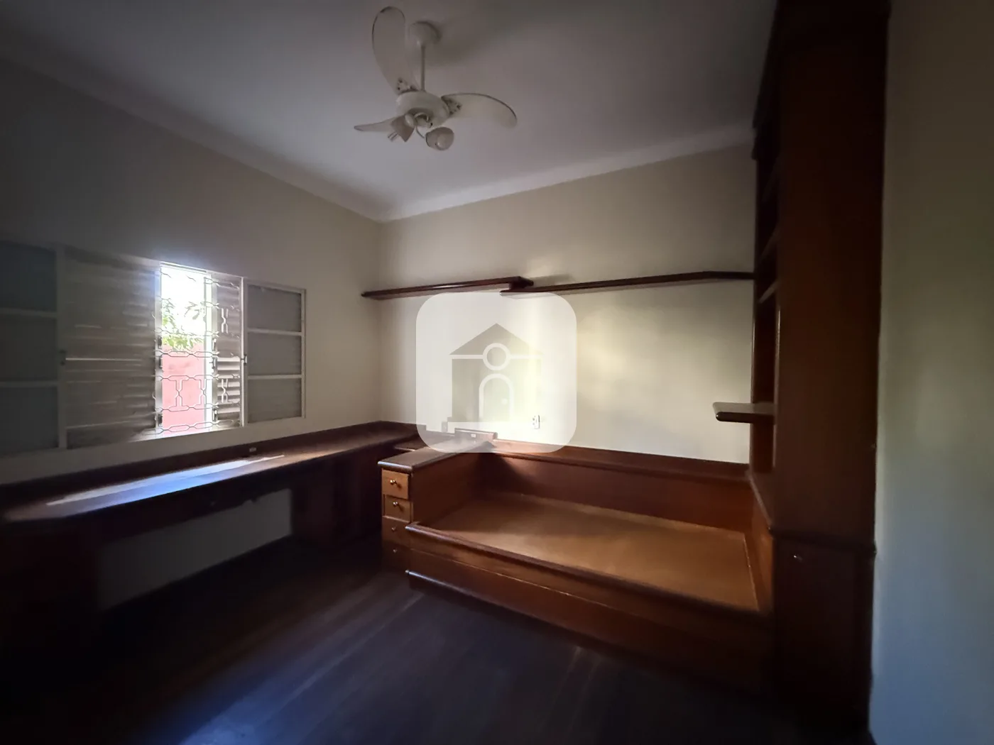 Alugar Casa / Padr&atilde;o em Uberl&acirc;ndia R$ 3.600,00 - Foto 4