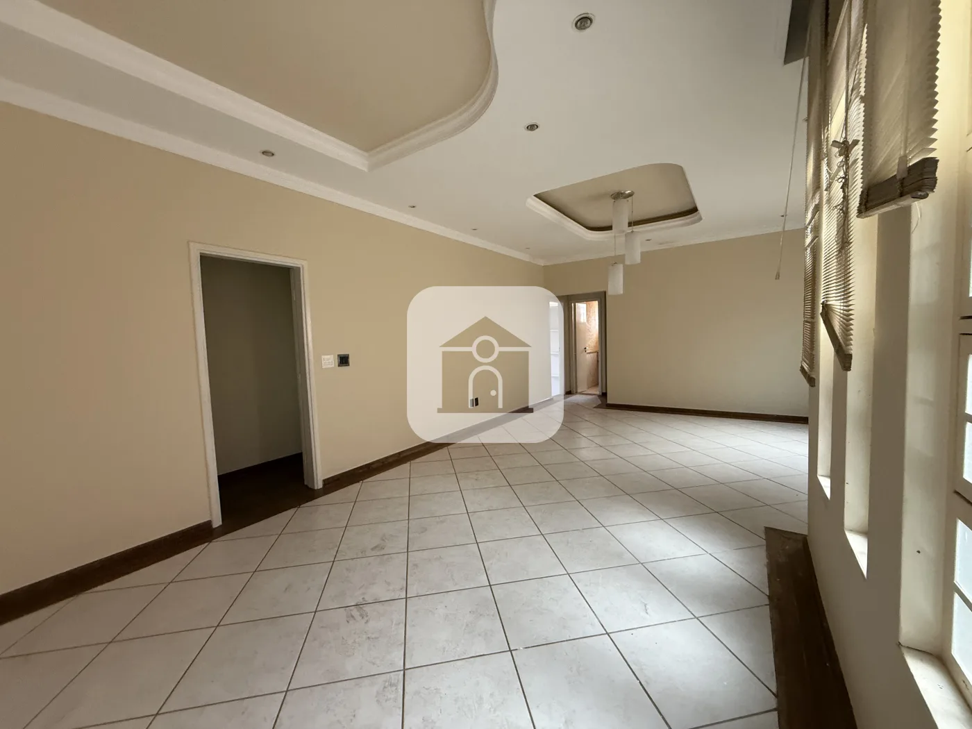 Alugar Casa / Padr&atilde;o em Uberl&acirc;ndia R$ 3.600,00 - Foto 16