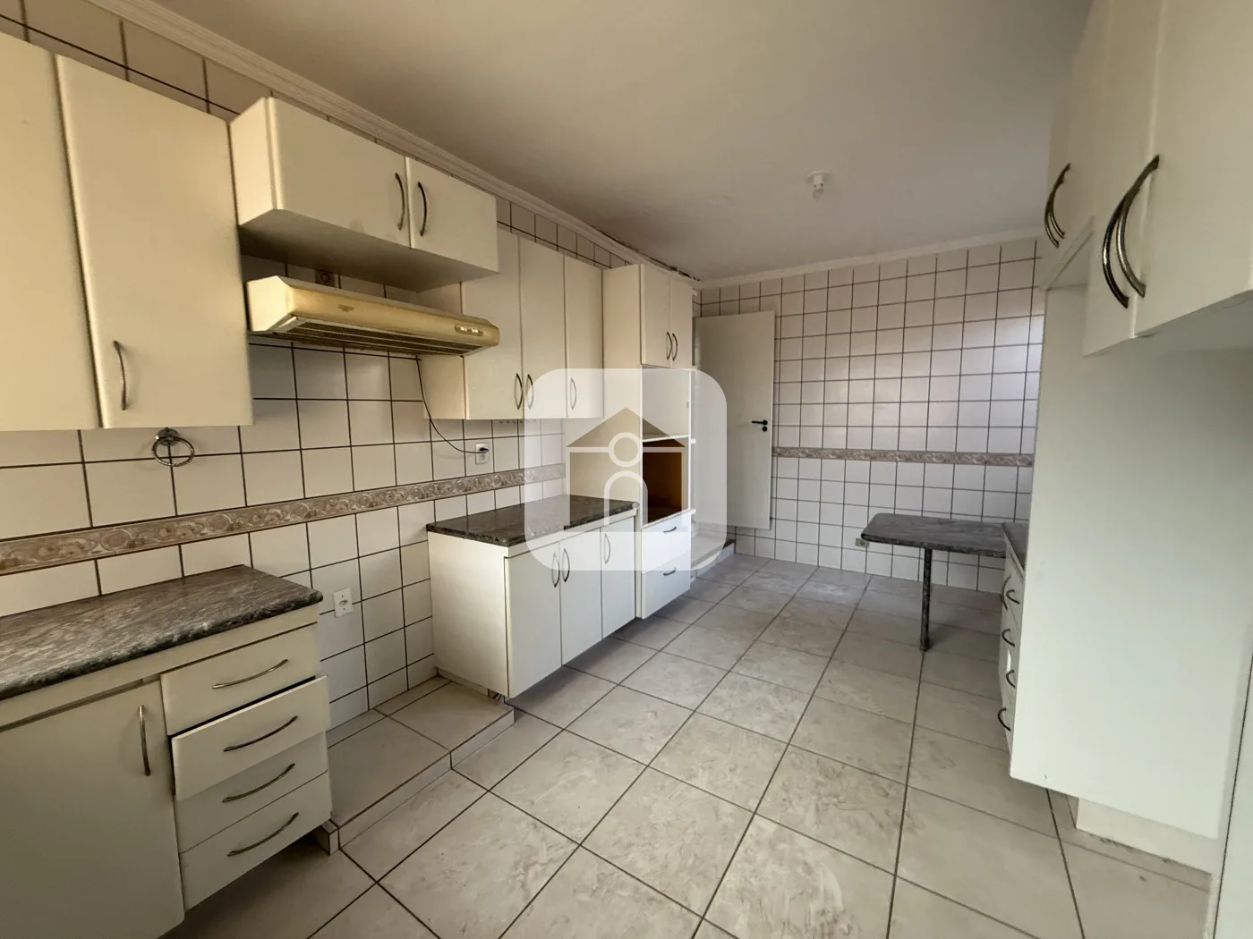 Alugar Casa / Padr&atilde;o em Uberl&acirc;ndia R$ 3.600,00 - Foto 17