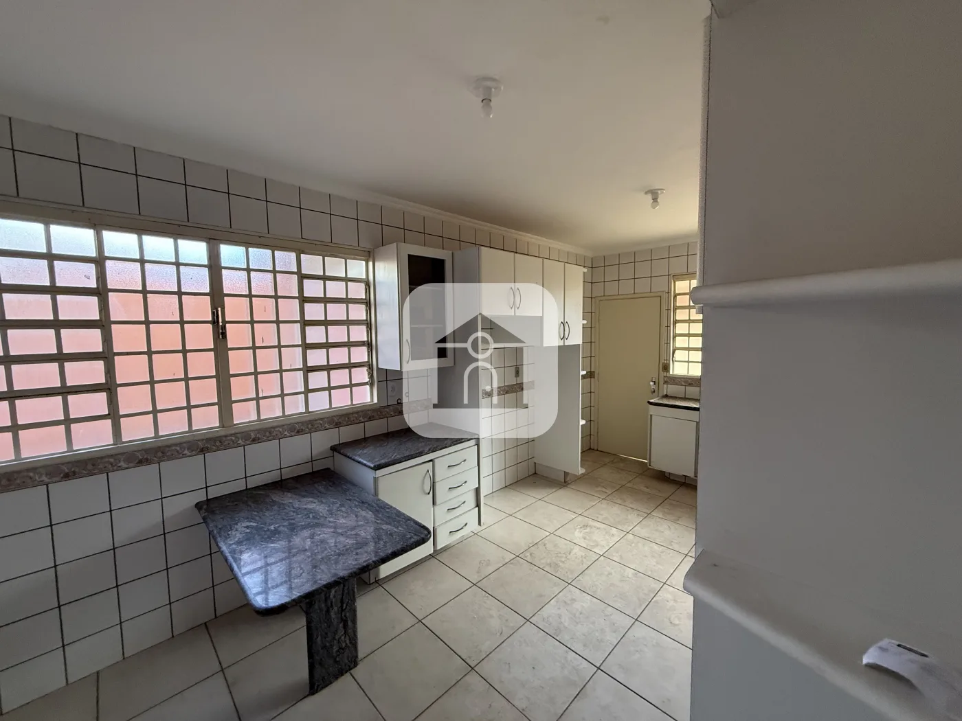 Alugar Casa / Padr&atilde;o em Uberl&acirc;ndia R$ 3.600,00 - Foto 21