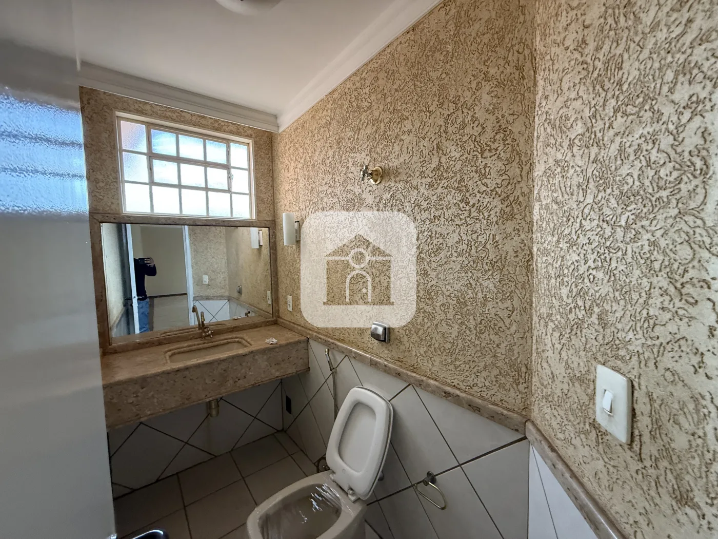 Alugar Casa / Padr&atilde;o em Uberl&acirc;ndia R$ 3.600,00 - Foto 24