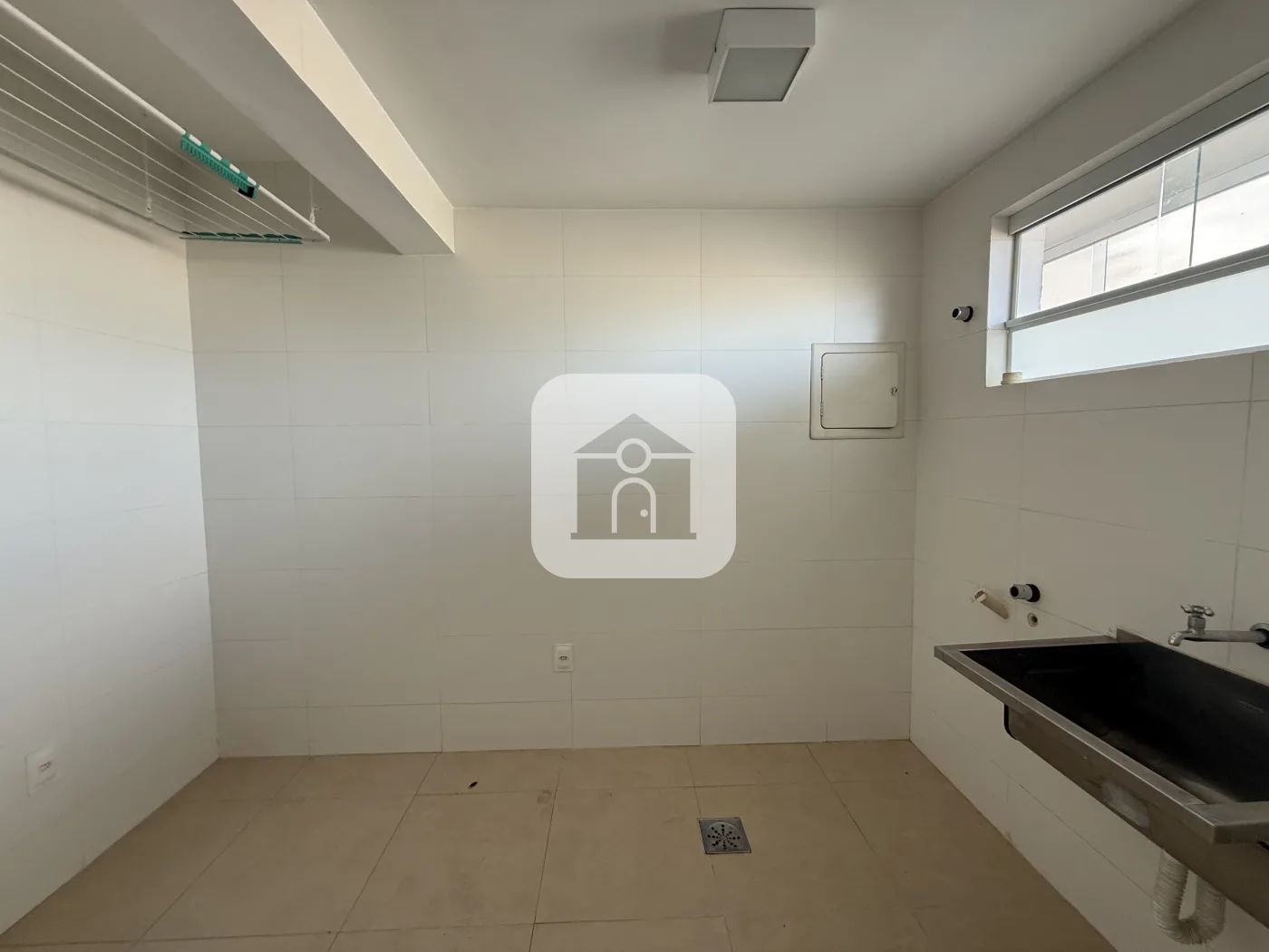 Alugar Apartamento / Padr&atilde;o em Uberl&acirc;ndia R$ 1.800,00 - Foto 1