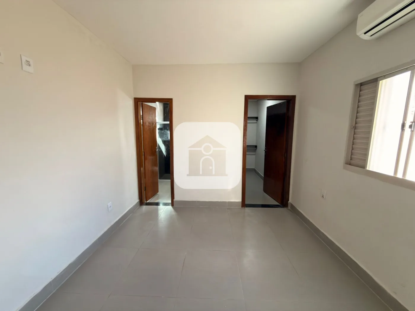 Alugar Casa / Padr&atilde;o em Uberl&acirc;ndia R$ 4.500,00 - Foto 14