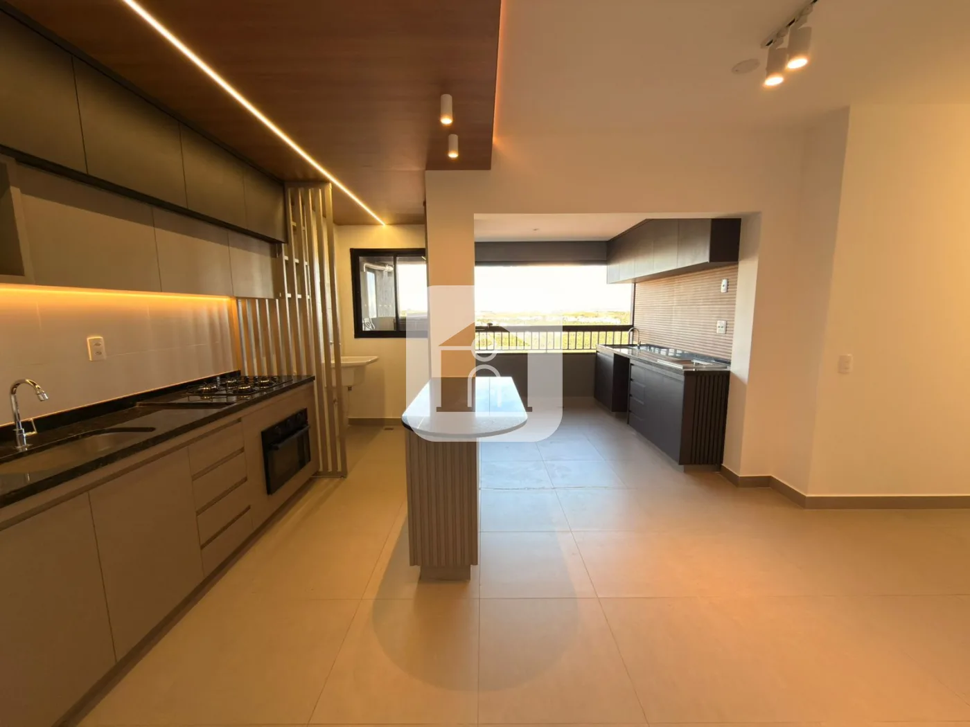 Alugar Apartamento / Padr&atilde;o em Uberl&acirc;ndia R$ 4.000,00 - Foto 2