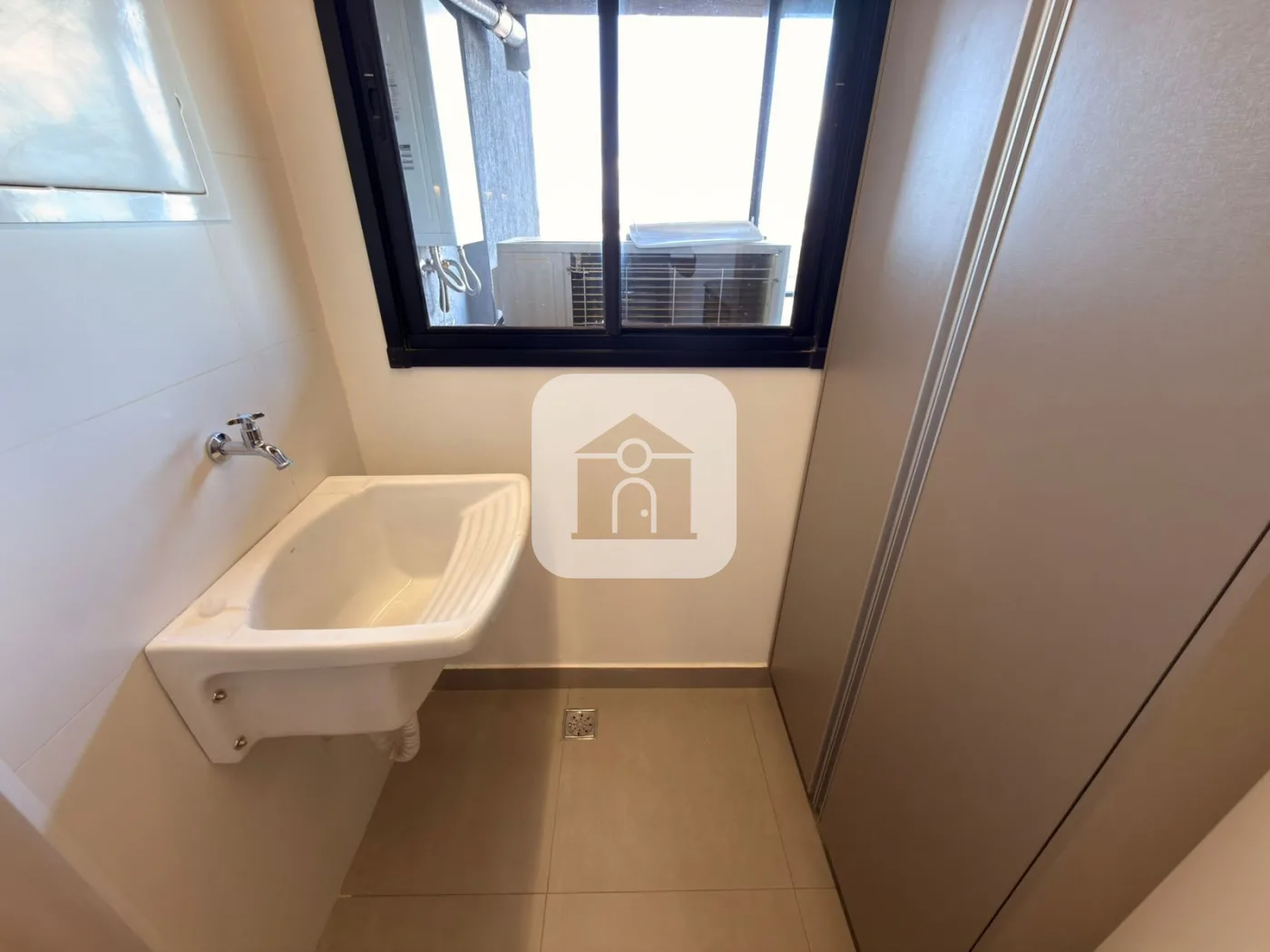 Alugar Apartamento / Padr&atilde;o em Uberl&acirc;ndia R$ 4.000,00 - Foto 6