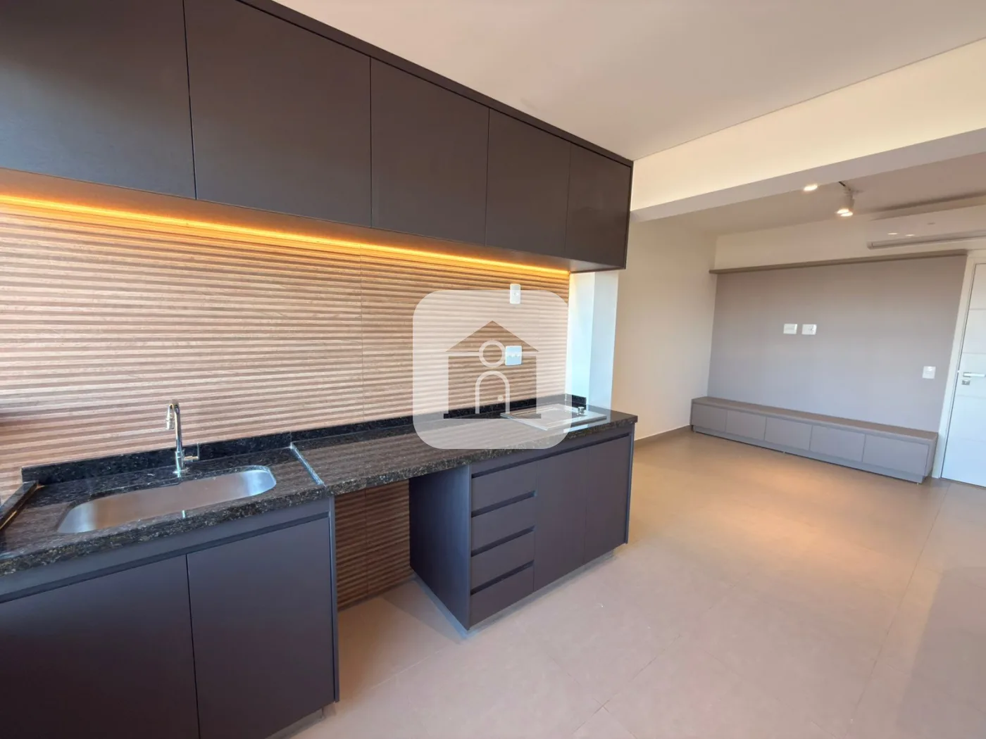 Alugar Apartamento / Padr&atilde;o em Uberl&acirc;ndia R$ 4.000,00 - Foto 10