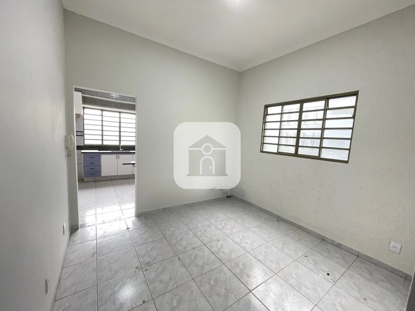 Alugar Casa / Sobrado em Uberl&acirc;ndia R$ 2.300,00 - Foto 5