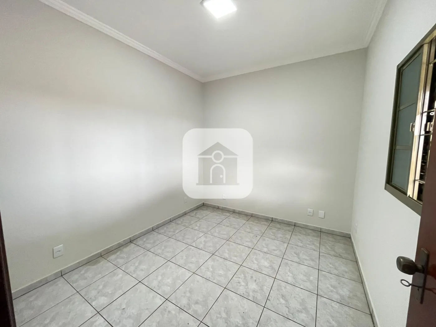 Alugar Casa / Sobrado em Uberl&acirc;ndia R$ 2.300,00 - Foto 9